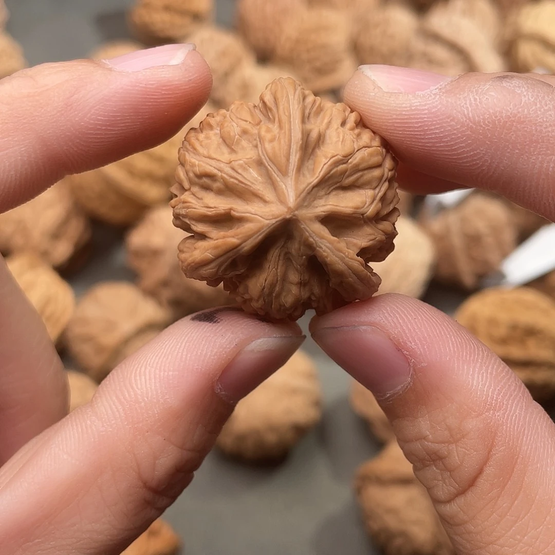 文玩核桃吊坠老*文山