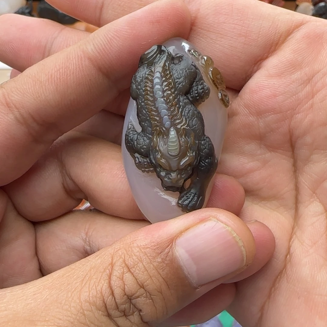 你***马玛瑙/玉髓未镶嵌颈饰