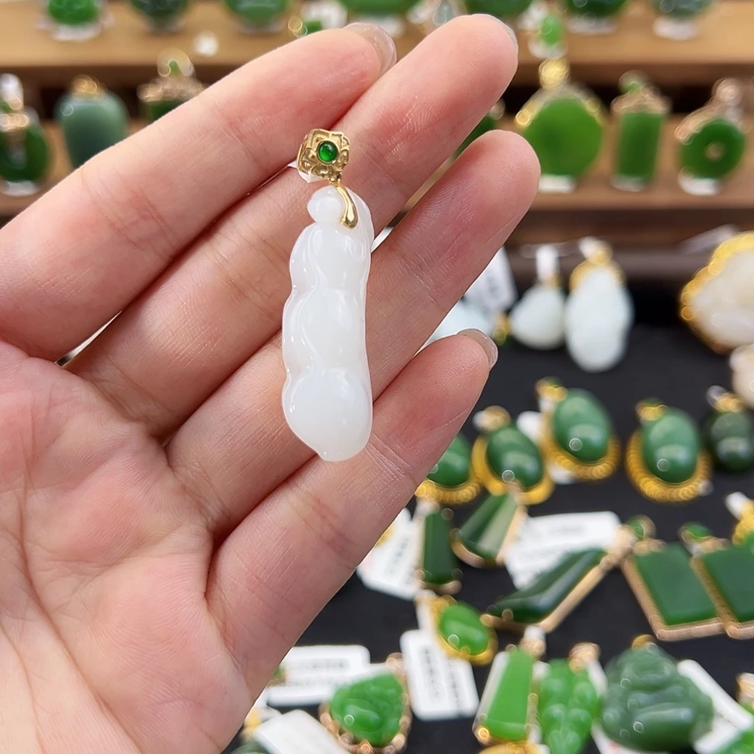和田玉18K金镶嵌吊坠(不含链)