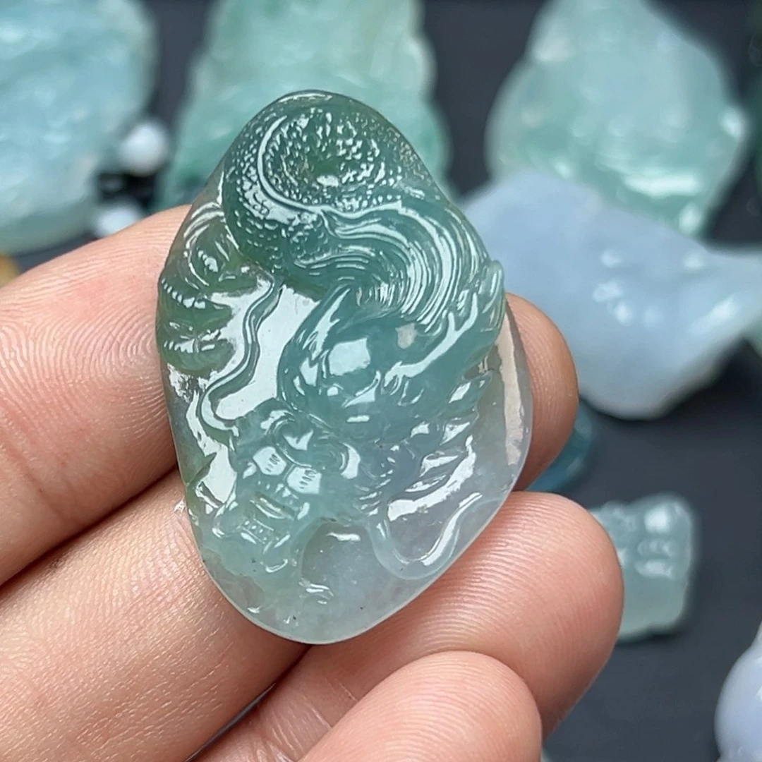 未镶嵌戒指翡翠龙牌