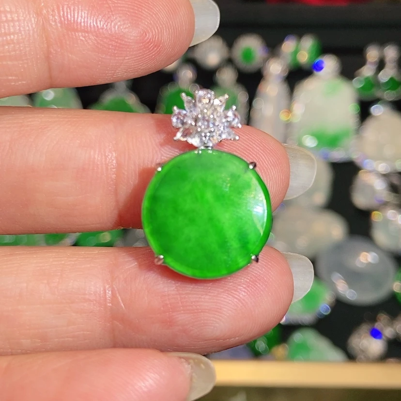 【闪购商品】颈饰未镶嵌翡翠天然翡翠