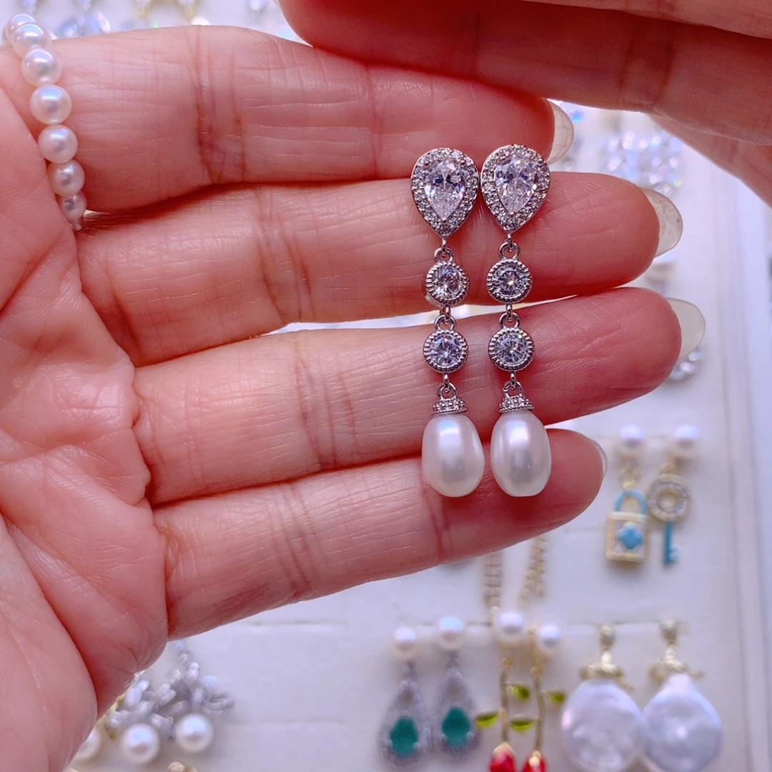 淡水珍珠合金耳饰