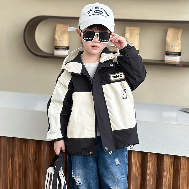 男童春秋季外套2025新款儿童连帽拼色上衣帅气男孩春季百搭风衣潮