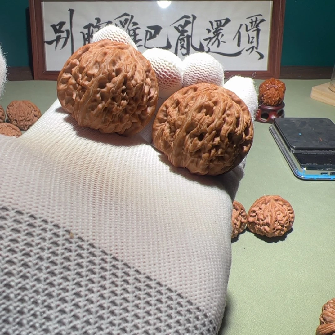 文玩核桃把件39白狮子球白