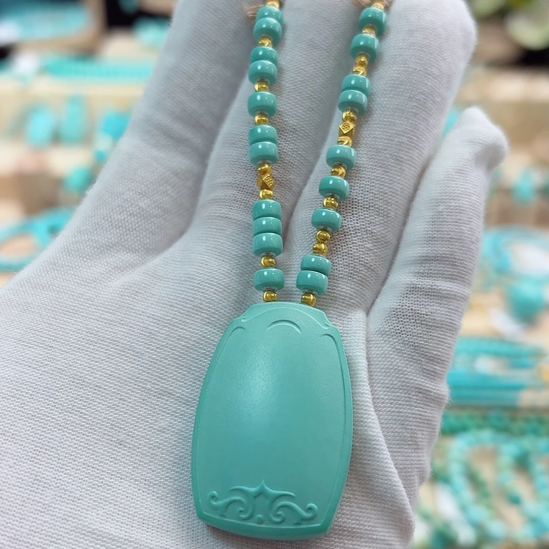 绿松石未镶嵌珠宝奇石