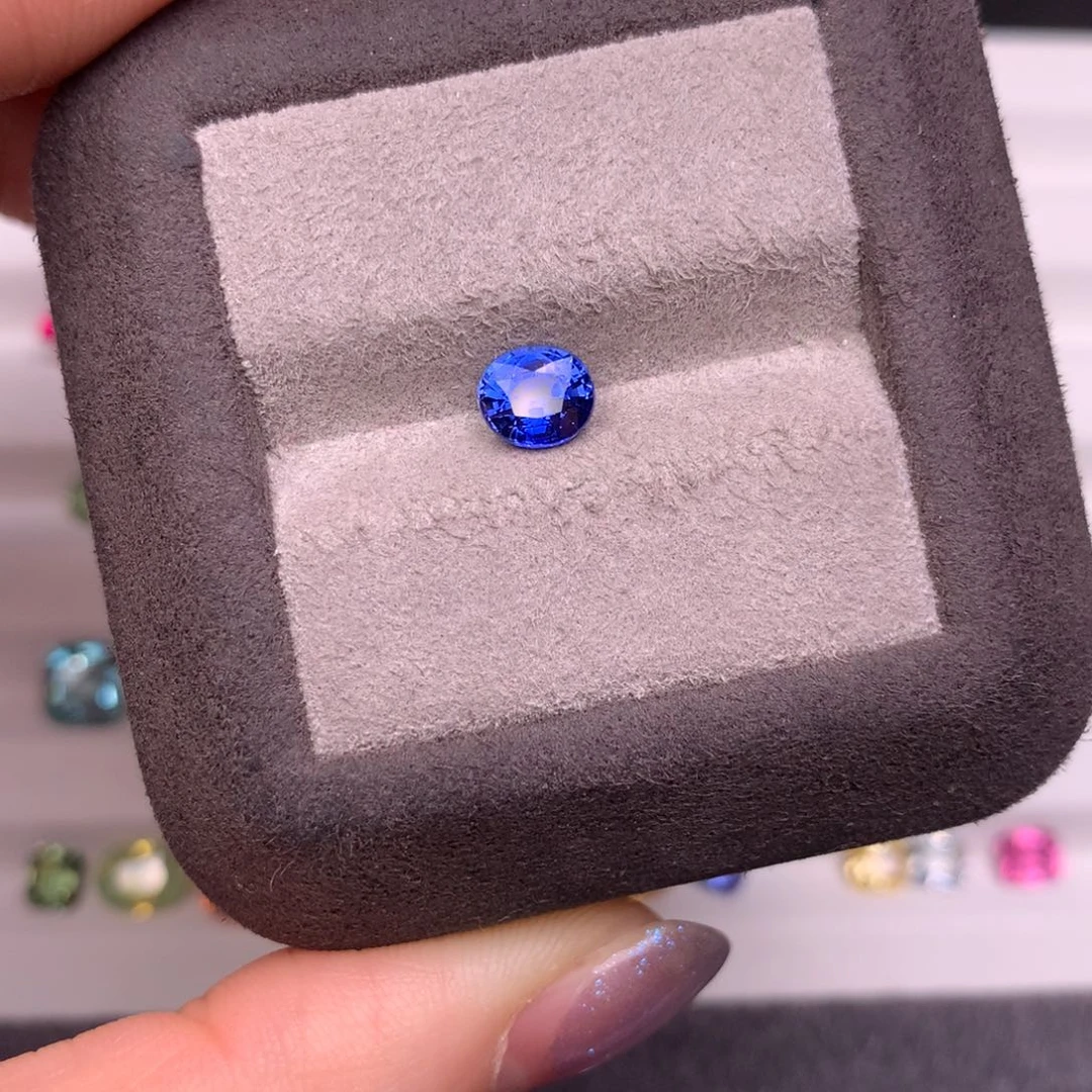 蓝宝石裸石未镶嵌1.07克拉