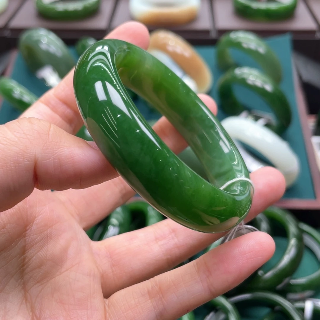 和田玉（碧玉）未镶嵌手镯53