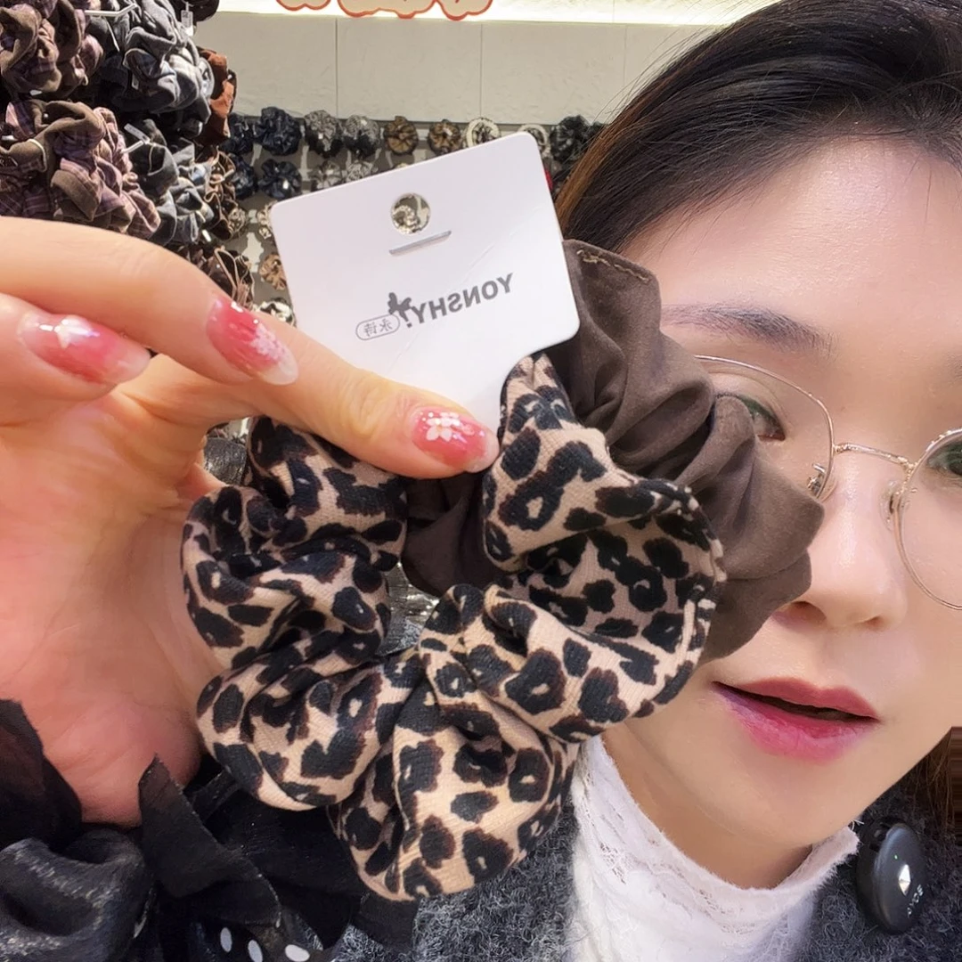 布艺非金属豹纹对装9