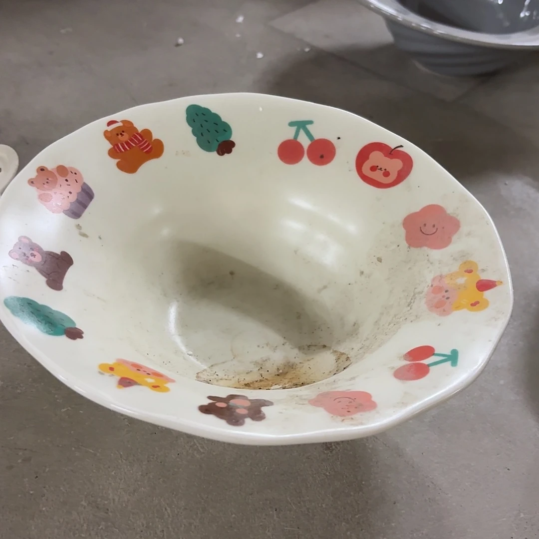 搪瓷微瑕斗笠汤碗