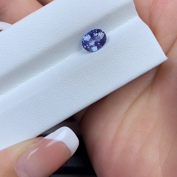 蓝宝石裸石未镶嵌1.53ct冰川蓝蓝宝石