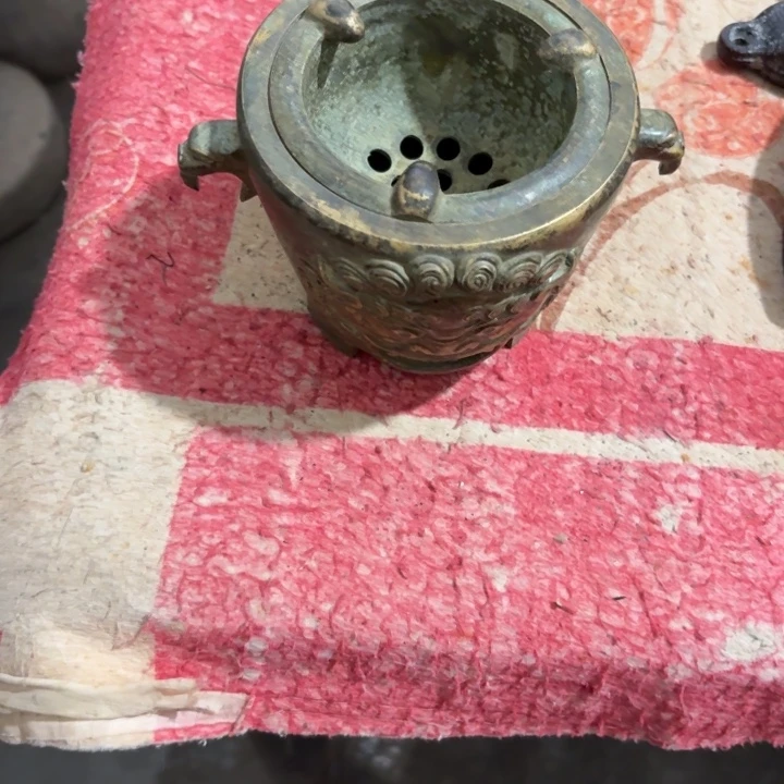 招***福桌面桌子。． 摆件……