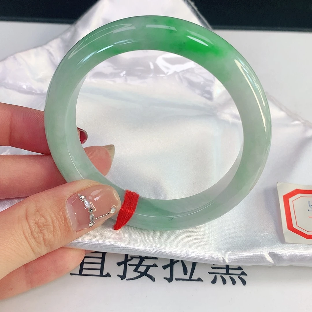 翡翠手镯未镶嵌天然A货翡翠810