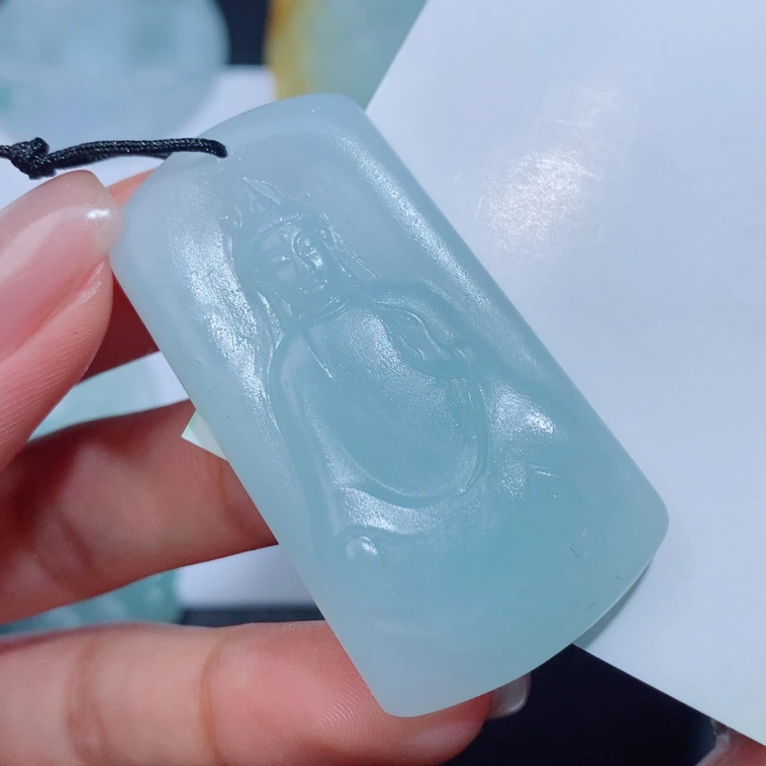 定制翡翠吊坠未镶嵌