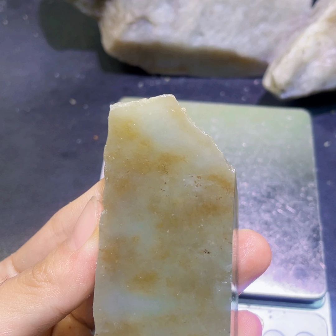 未镶嵌和田玉珠宝半成品
