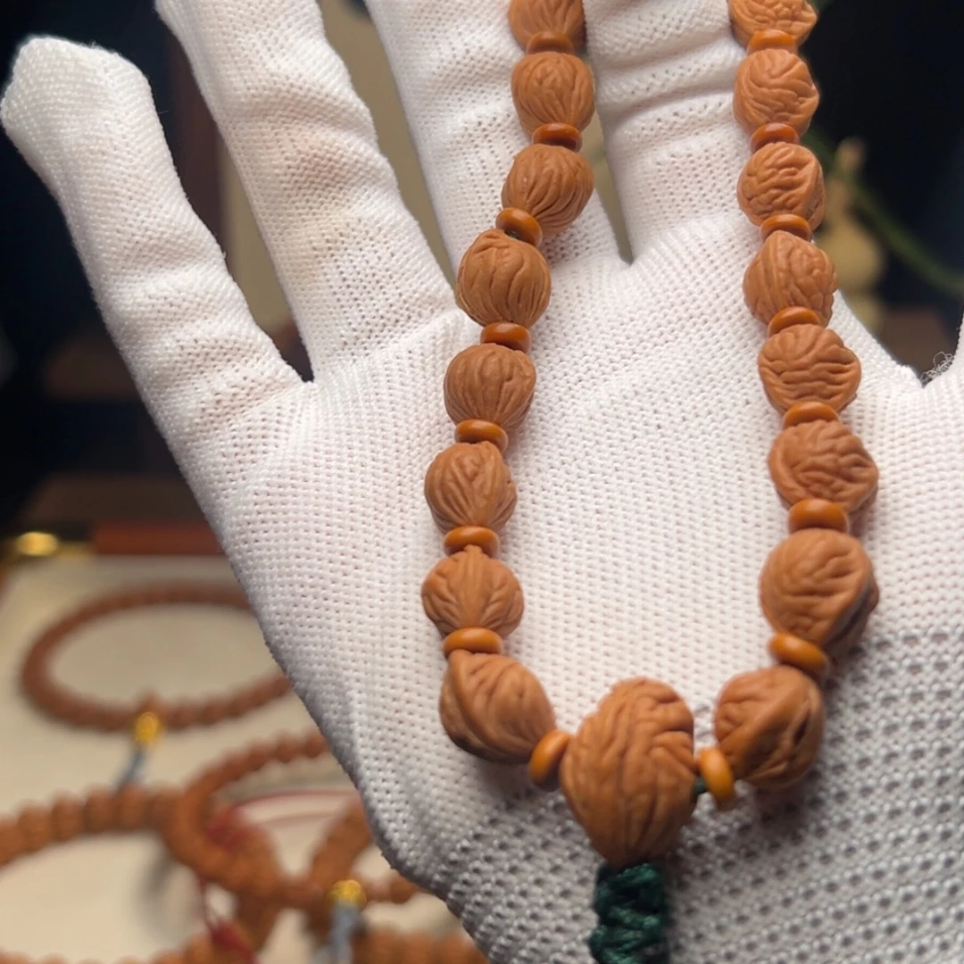 木质类陕西秦岭龙纹桃核