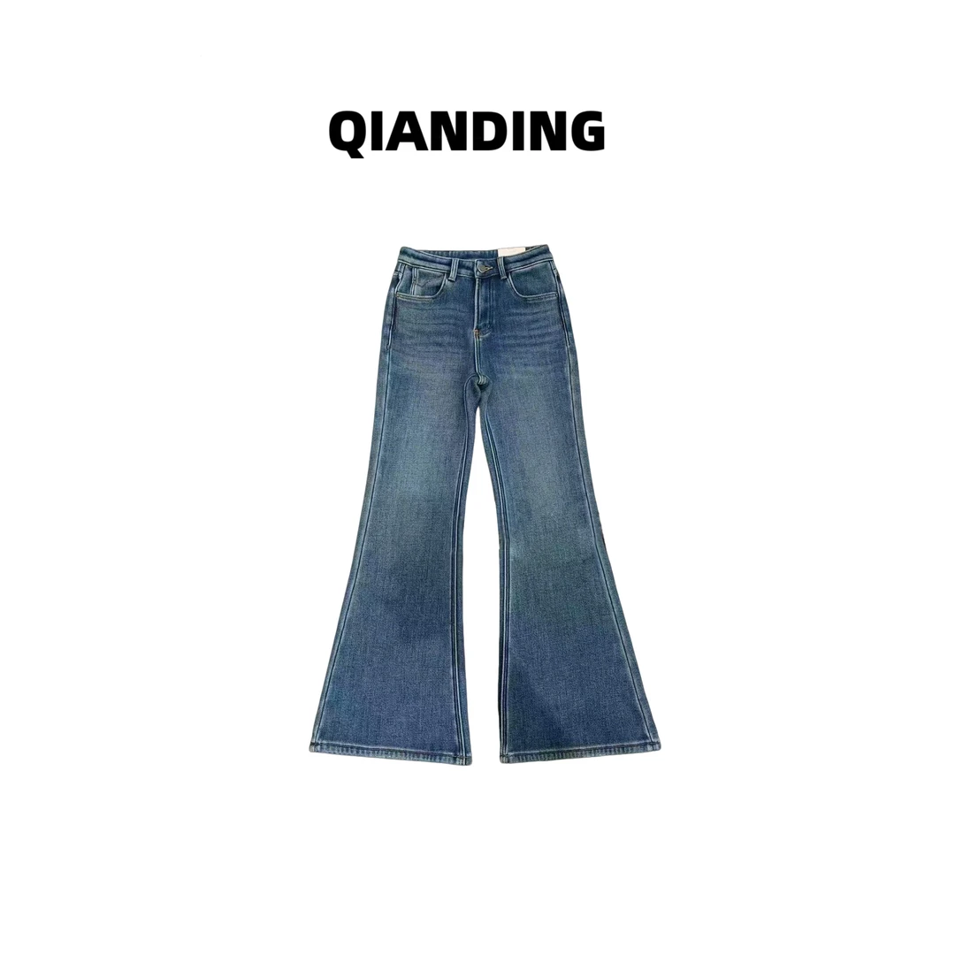 【QIANDING】“露思牛仔”百搭水洗微喇裤 254521