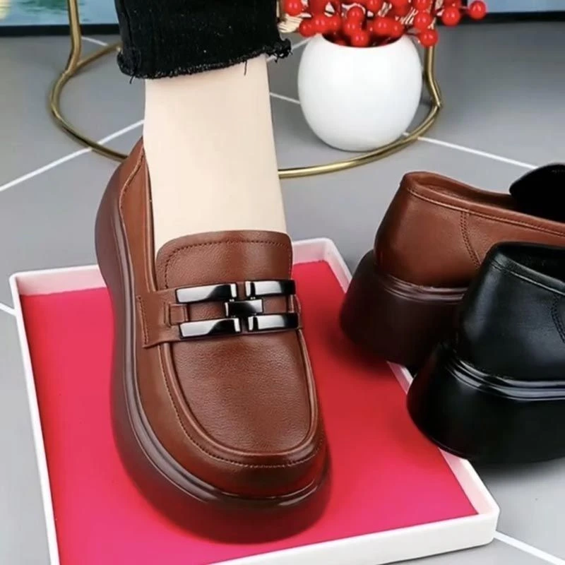 2025春秋季新款复古真皮单鞋女懒人厚底增高松糕软底休闲乐福鞋女