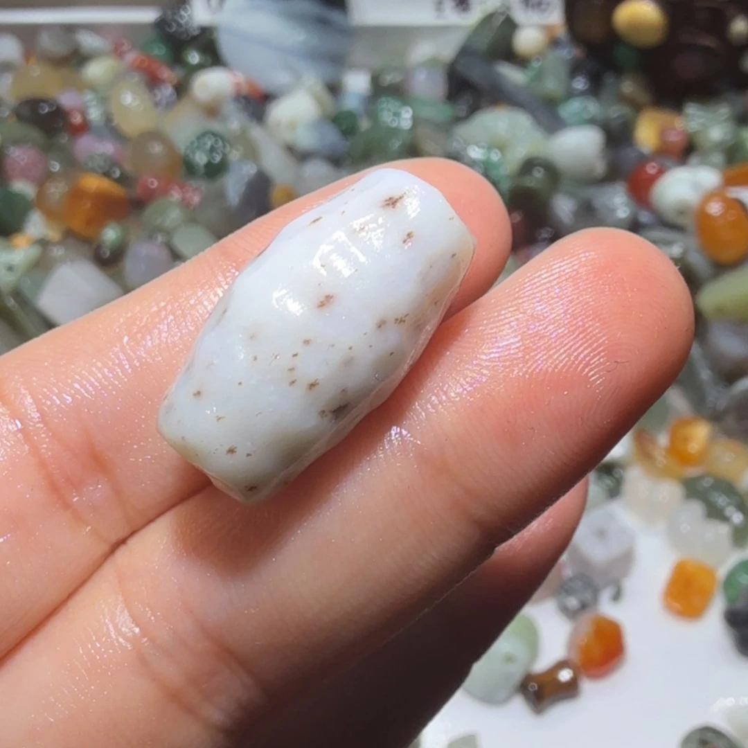 和田玉未镶嵌珠宝半成品