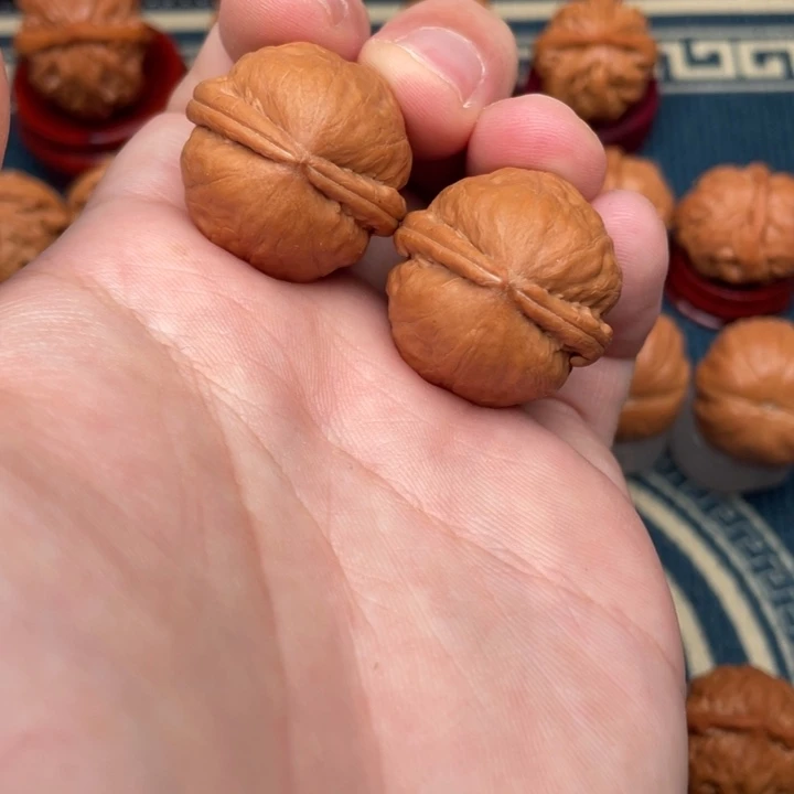 文玩核桃把件大枣