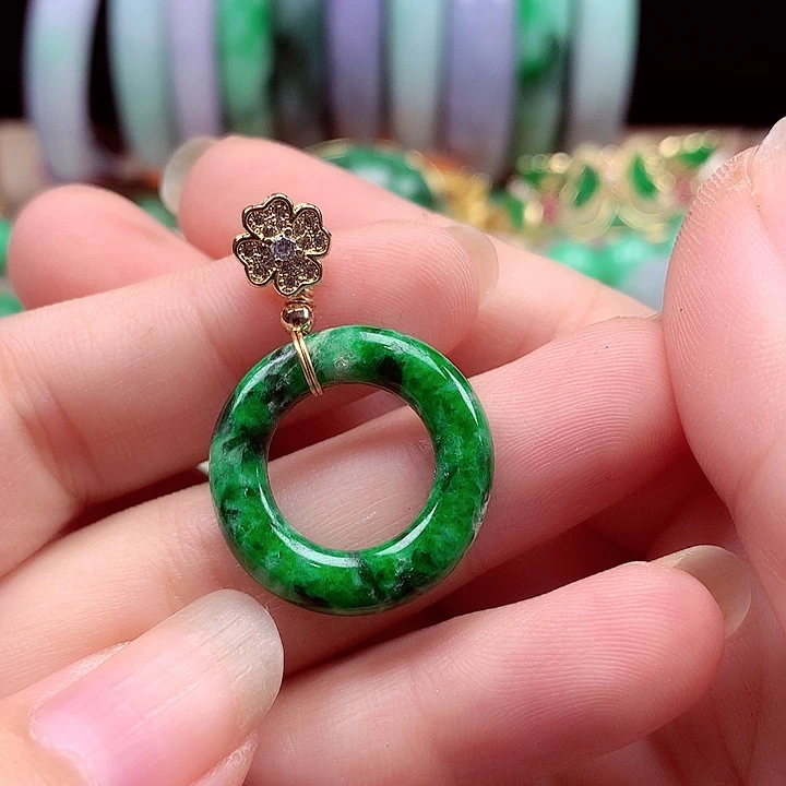 颈饰未镶嵌翡翠翡翠