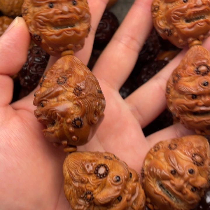 嗜***王橄榄核吊坠橄榄核