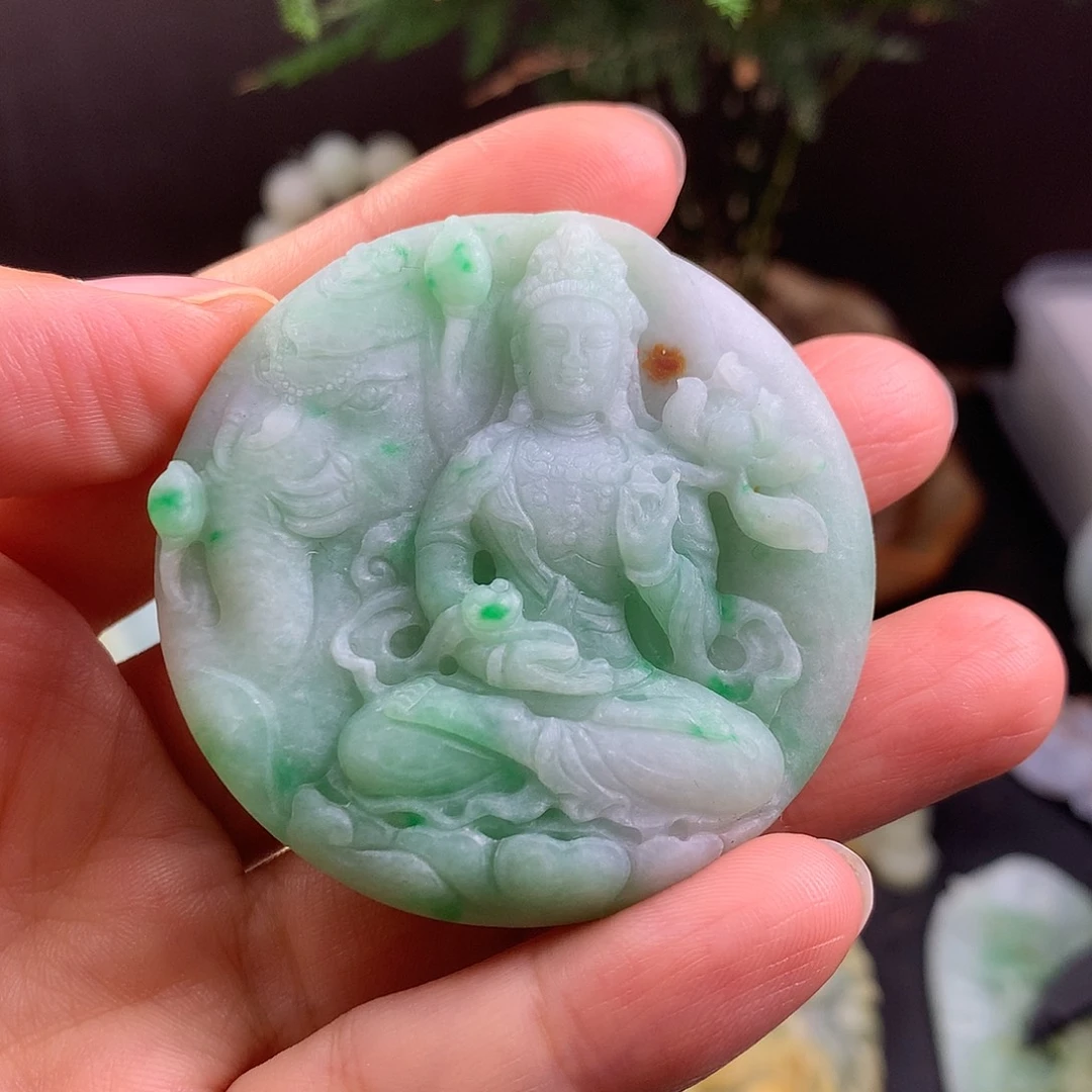 用***辰定制翡翠未镶嵌翡翠