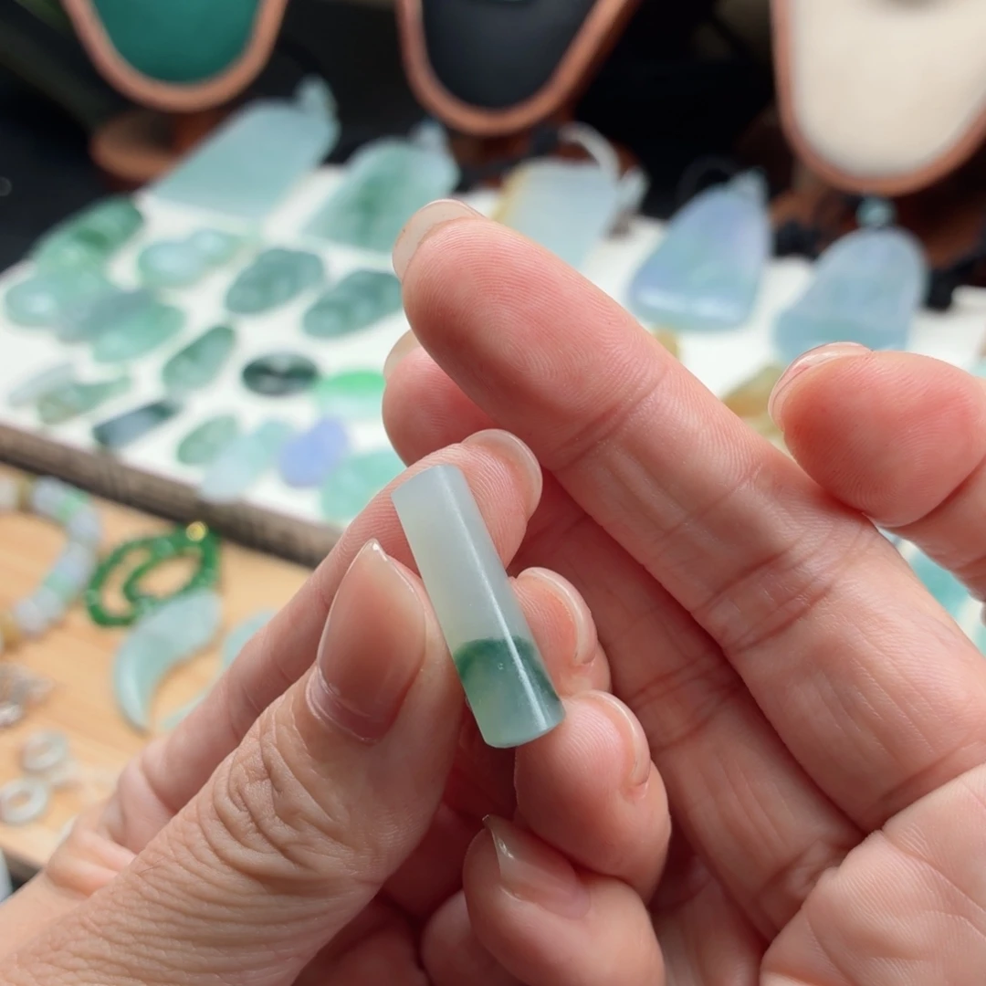 定制翡翠未镶嵌天然A货翡翠