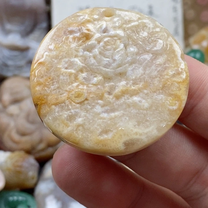 硅化珊瑚（珊瑚玉）颈饰未镶嵌7***j