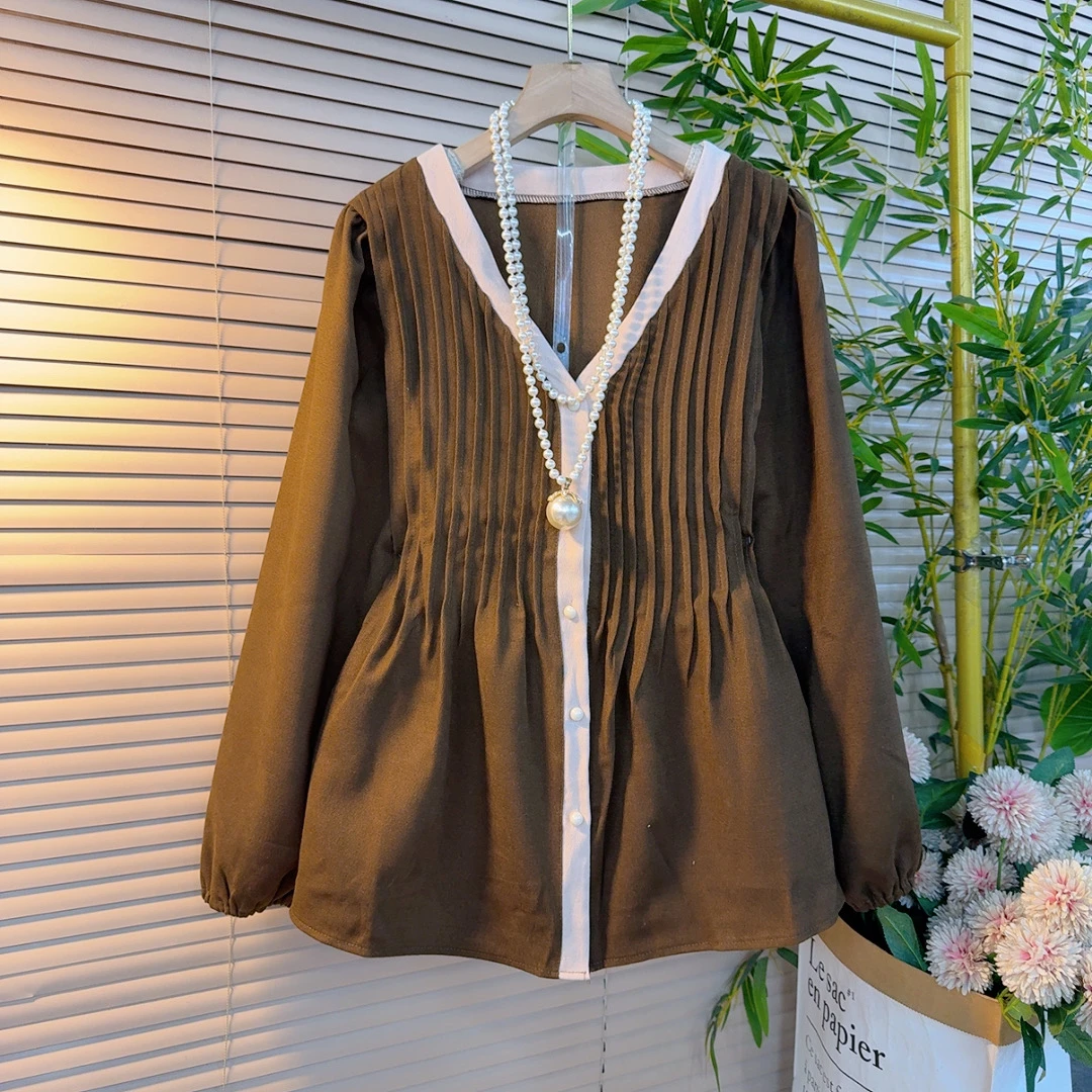 8057欧货时尚拼色洋气V领褶皱收腰显瘦设计感气质百搭胖妹妹开衫