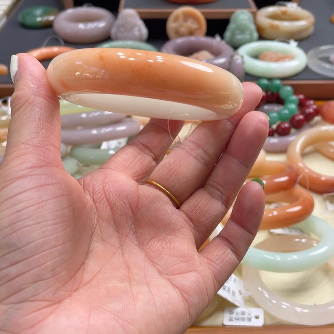 石英岩玉手镯未镶嵌幸*