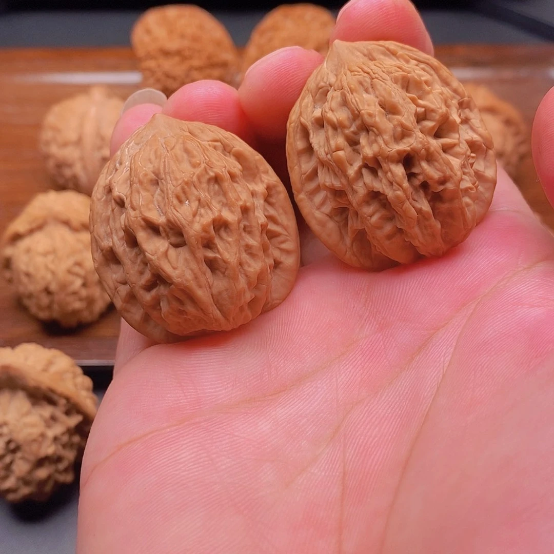 文玩核桃吊坠35虎头全品手捻