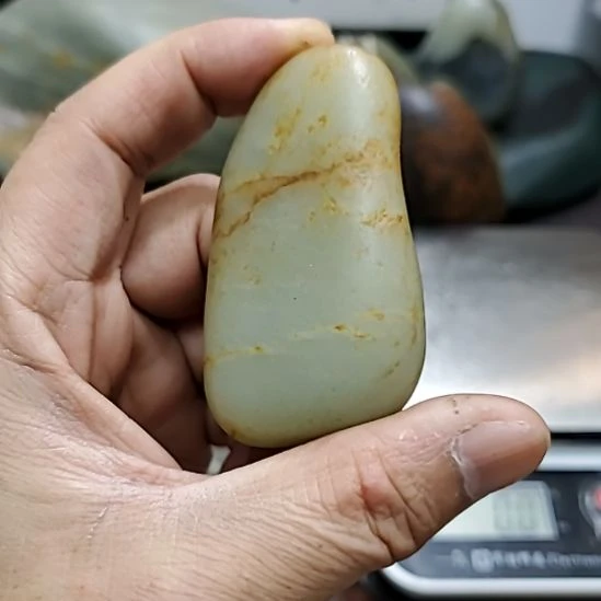 和田玉（糖玉）未镶嵌挂件