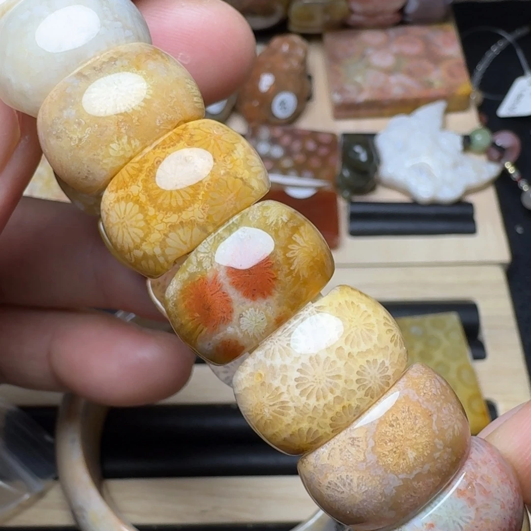 未镶嵌纯天然色有机玉石保真色硅化玉瑕疵特价不退换