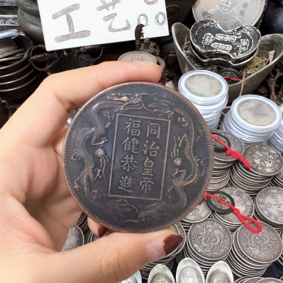金属复古风格摆件