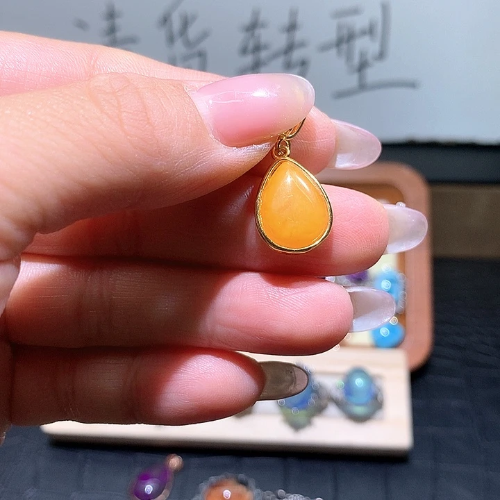 未镶嵌水晶颈饰水晶