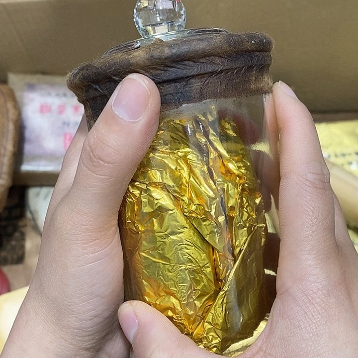 紫砂。。。。。。。。。。。。。
