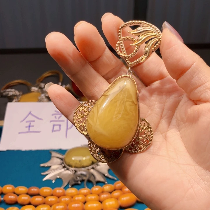 琥珀颈饰银S925镶嵌波兰设计款琥珀蜜蜡