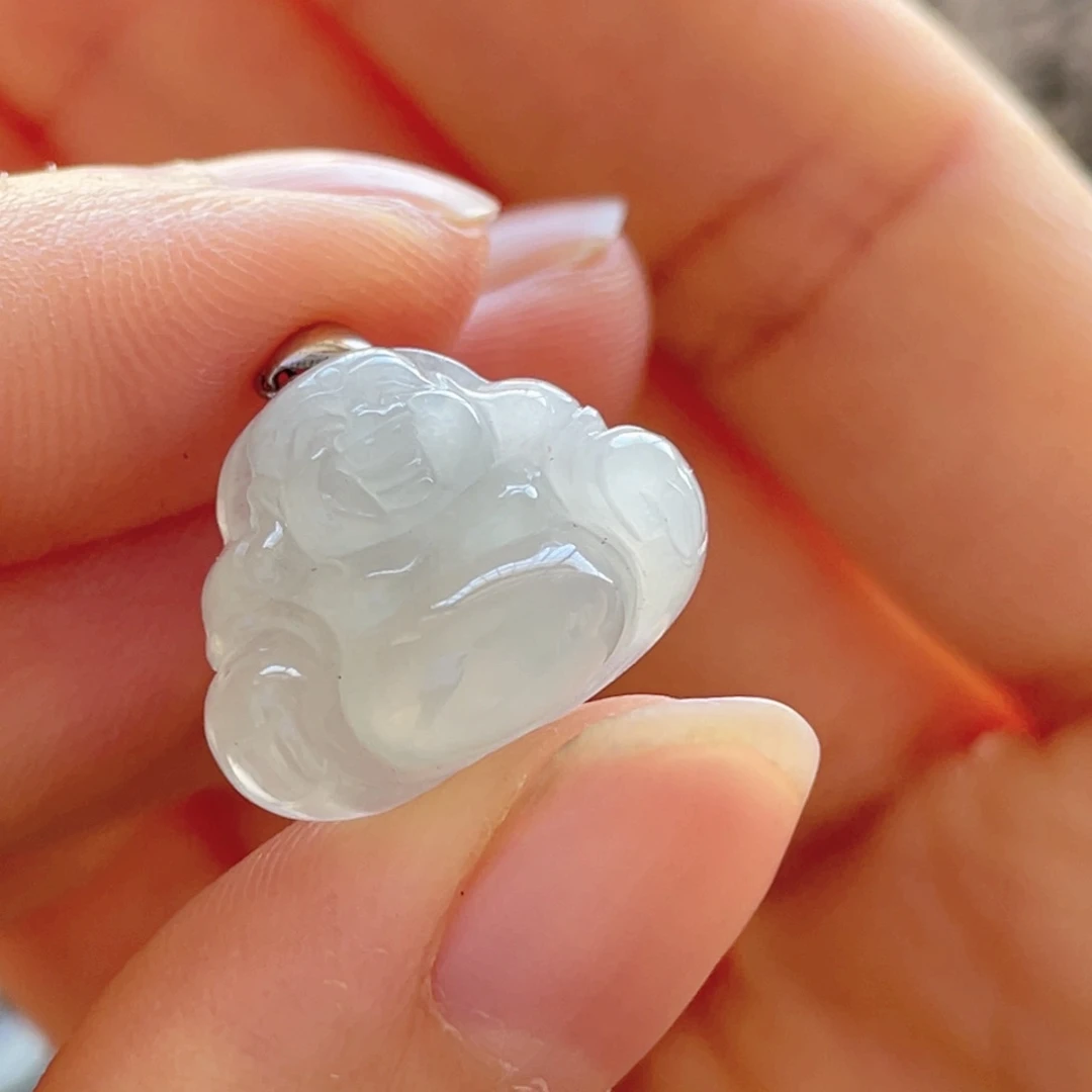 翡翠颈饰18K金镶嵌佛