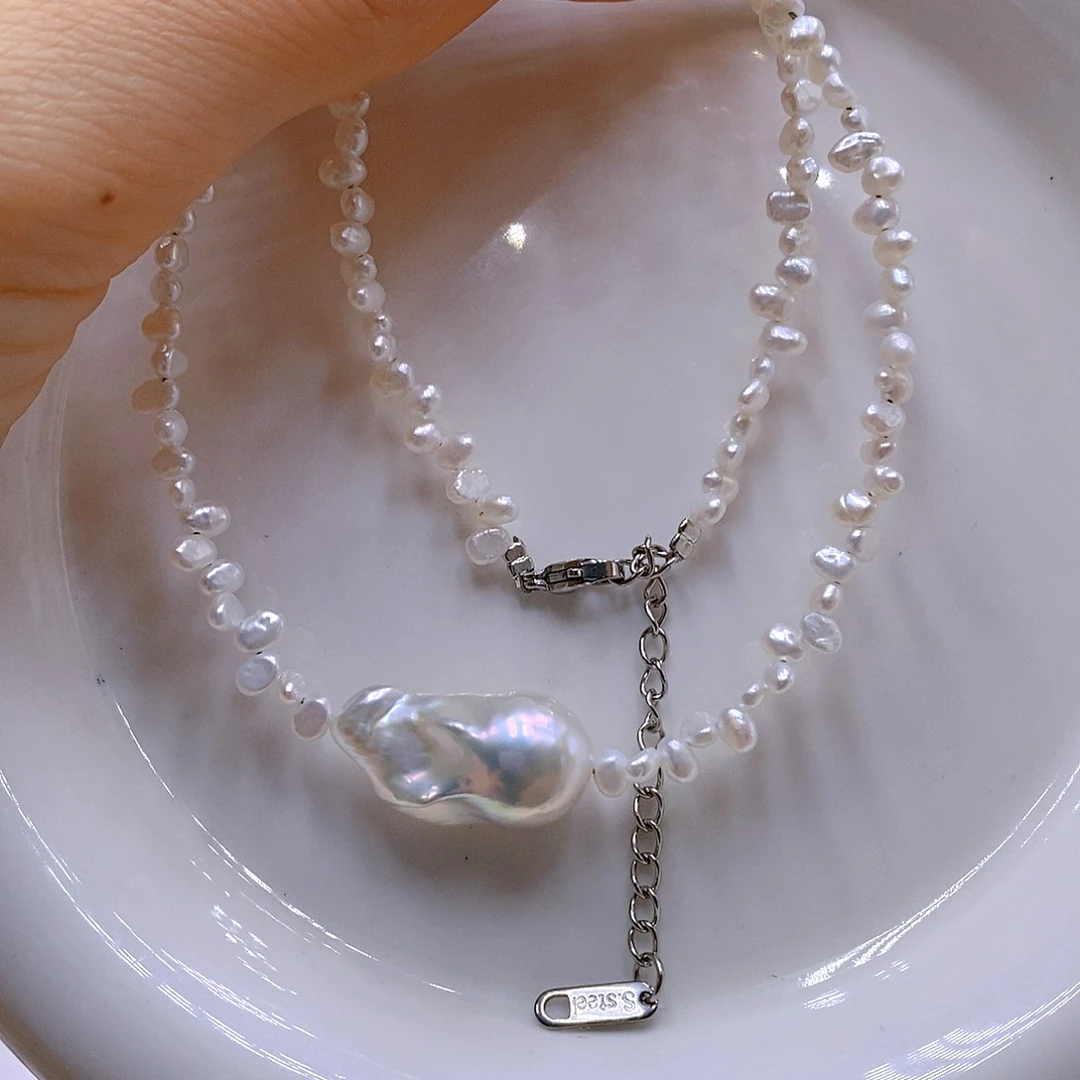 颈饰银S925镶嵌淡水珍珠