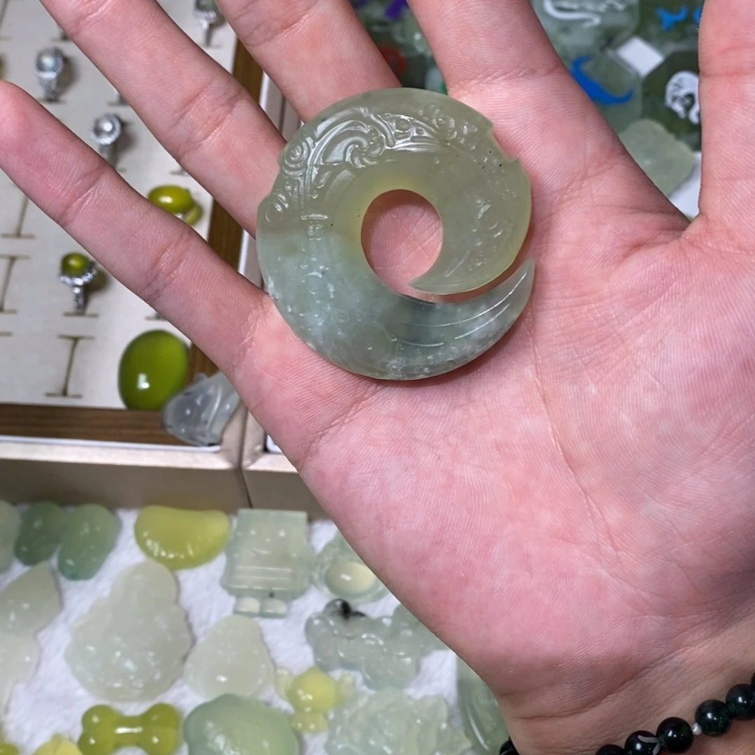 岫玉未镶嵌吊坠(不含链)两单包邮