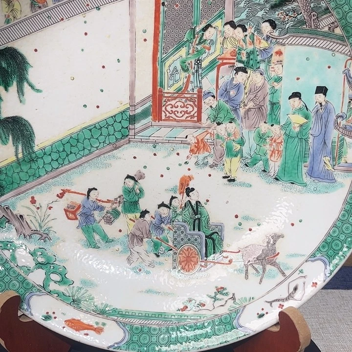 盘五彩人物盘一个