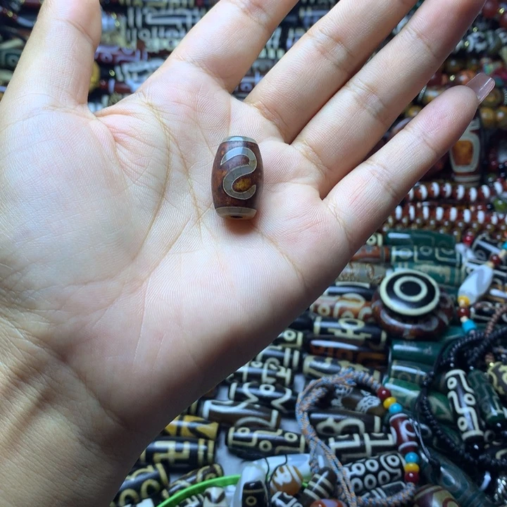 玛瑙/玉髓未镶嵌吊坠(赠链)