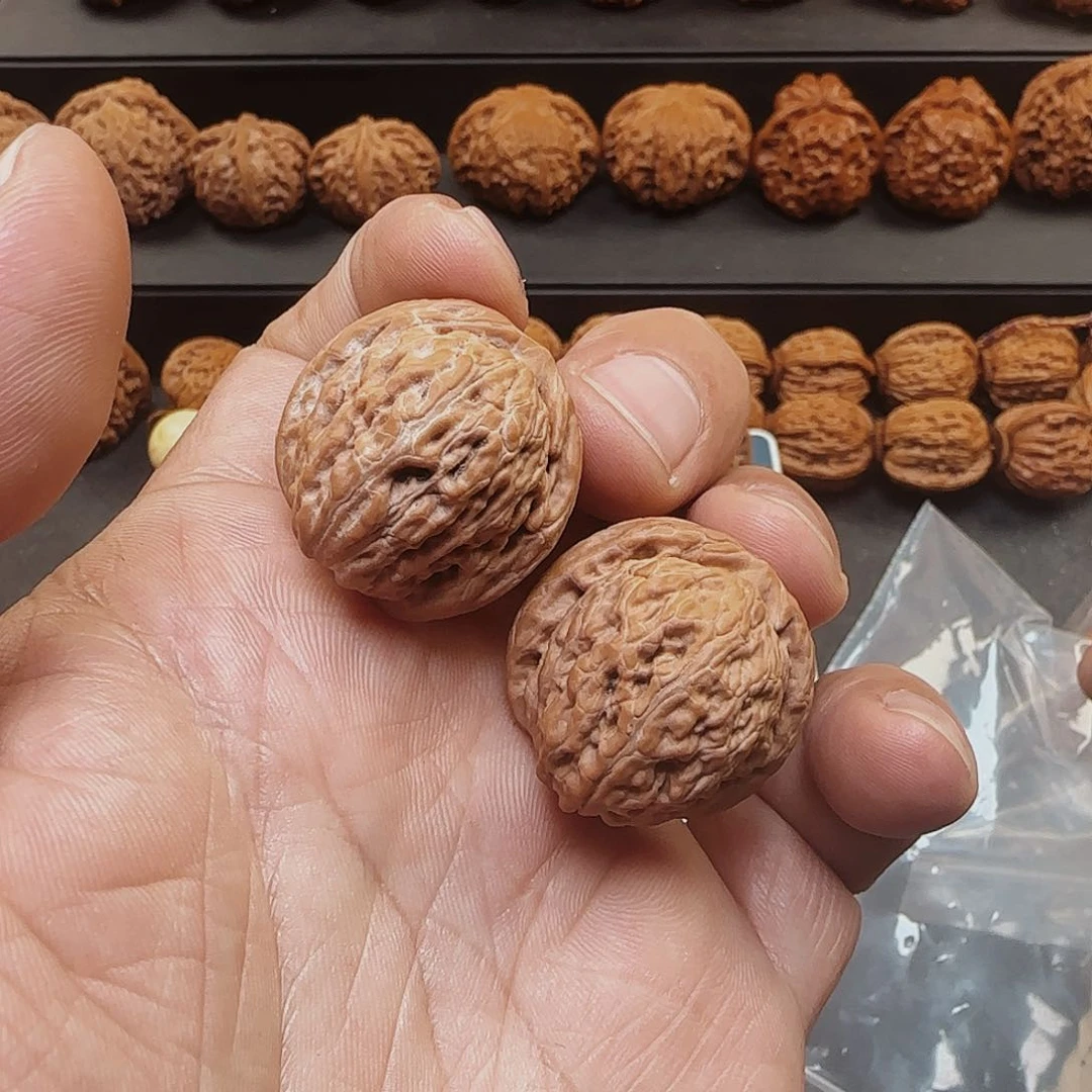 文玩核桃吊坠28尺 四座楼 手捻