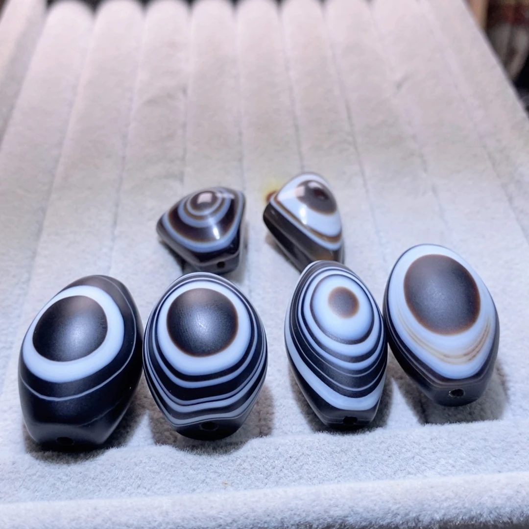 玛瑙/玉髓颈饰未镶嵌云*