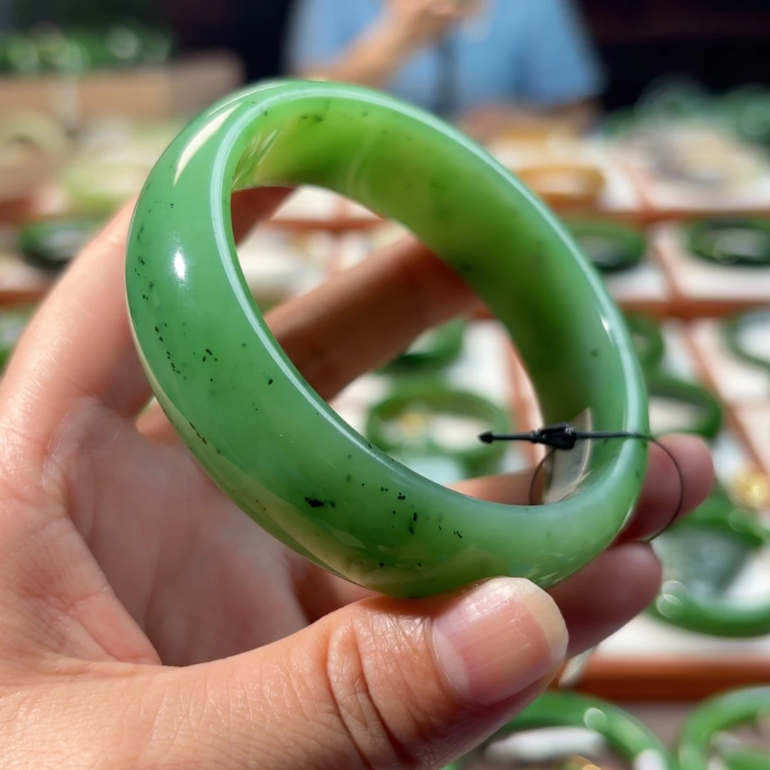 和田玉（碧玉）手镯未镶嵌