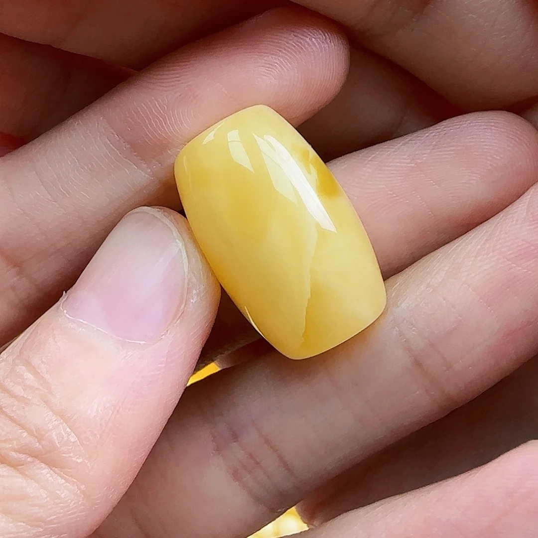 蜜蜡未镶嵌珠宝奇石