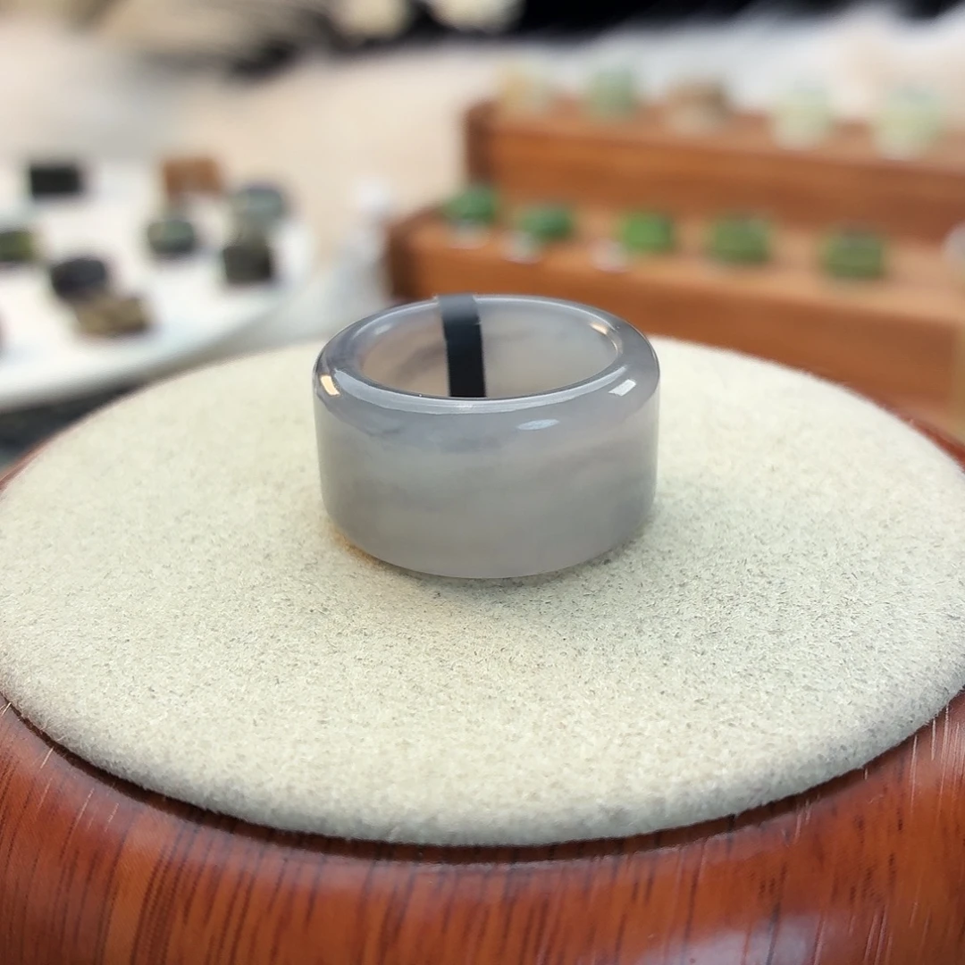 和田玉未镶嵌戒指i74紫葡萄圆切18.5mm