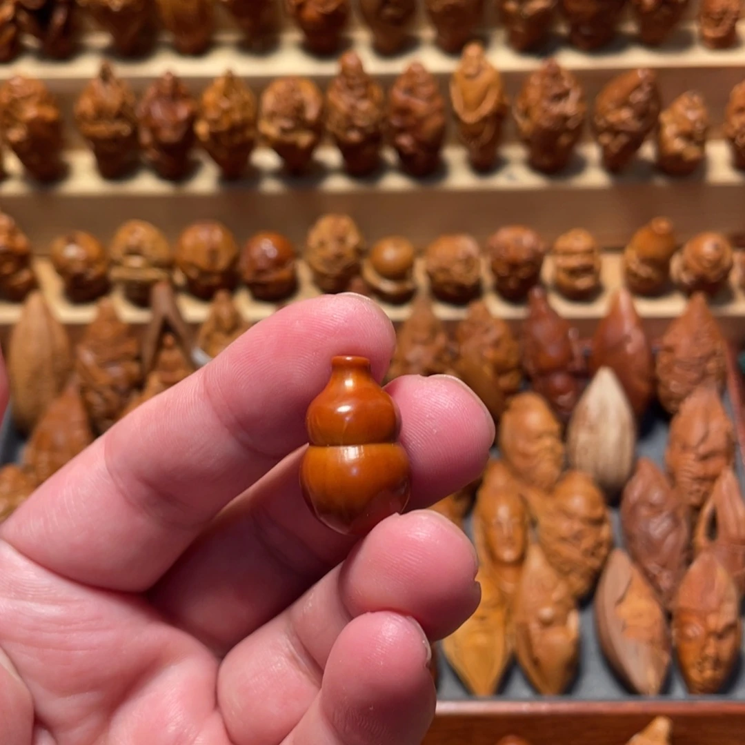 橄榄核吊坠小葫芦