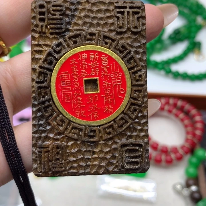 玛瑙/玉髓颈饰合金吊坠