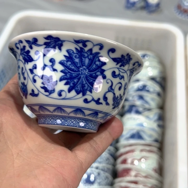 瓷片白青花缠枝莲压手杯全品